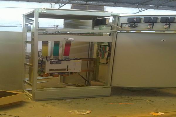 樟树控制柜-3683品牌总闸控制柜的使用原则